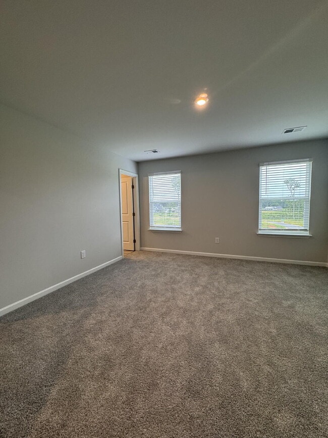 Building Photo - PRICE REDUCED! Modern 3-Bed Townhome in Greer — Stylish Design & Community Perks in Prime Location!