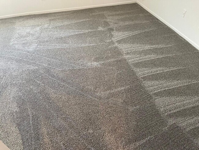 Building Photo - Modern 2-Bed, 1-Bath Oasis with Central Air and Gourmet Kitchen