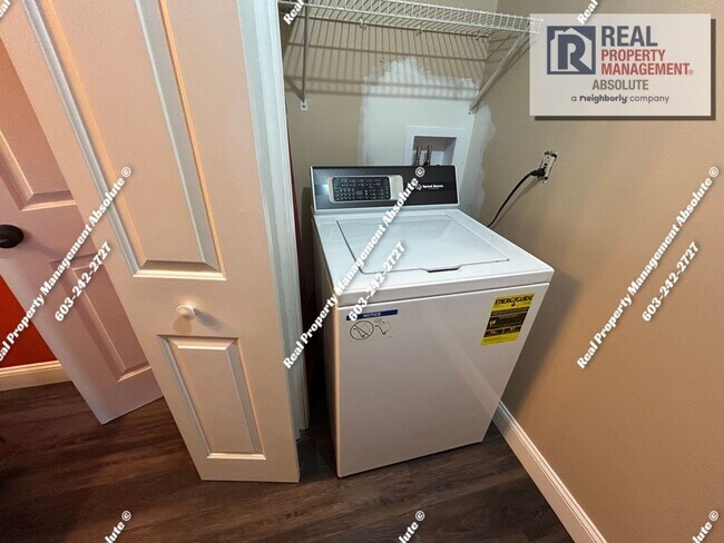 Building Photo - 44 Pinewood Rd