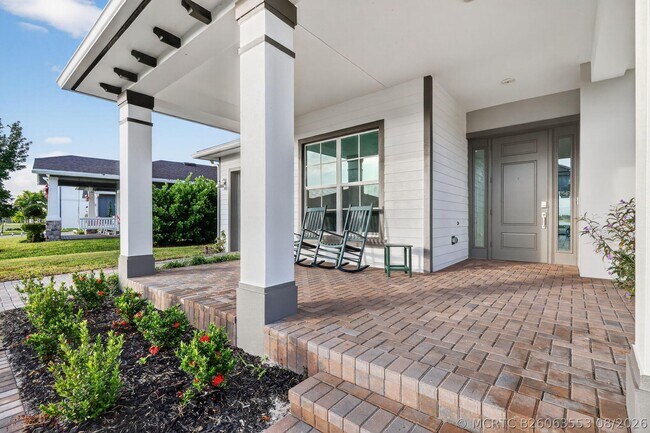 Building Photo - 799 Hookline Cir