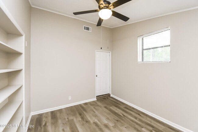 Building Photo - 7506 Centauri Rd