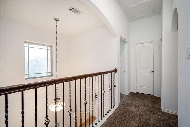 Building Photo - 6731 Trinity Trail Ln