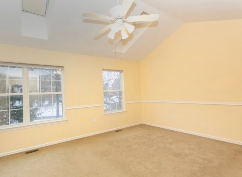 Building Photo - 3 Minuteman Ct