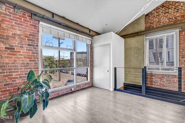 Building Photo - 527 Molino St