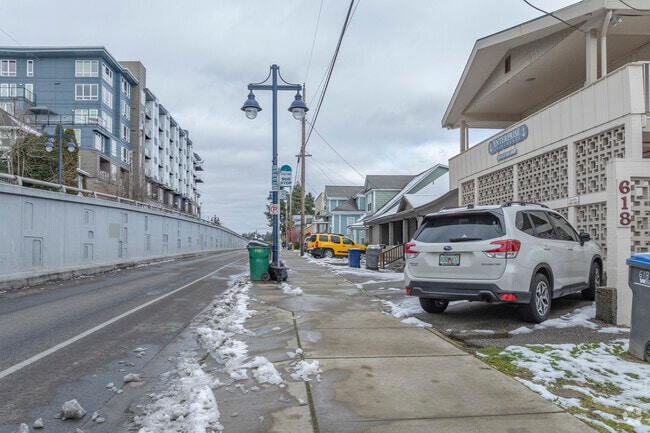 Building Photo - 618 Washington Ave