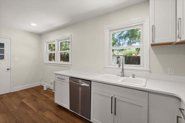 Building Photo - Spacious Split-Level Living with Dual Fireplaces & Expansive Deck