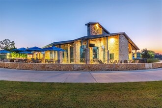 Building Photo - 10607 Horseshoe Bend Dr