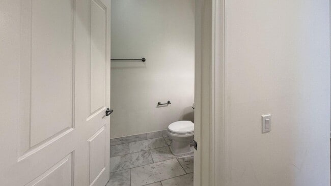 Building Photo - 16000 Sunset Blvd