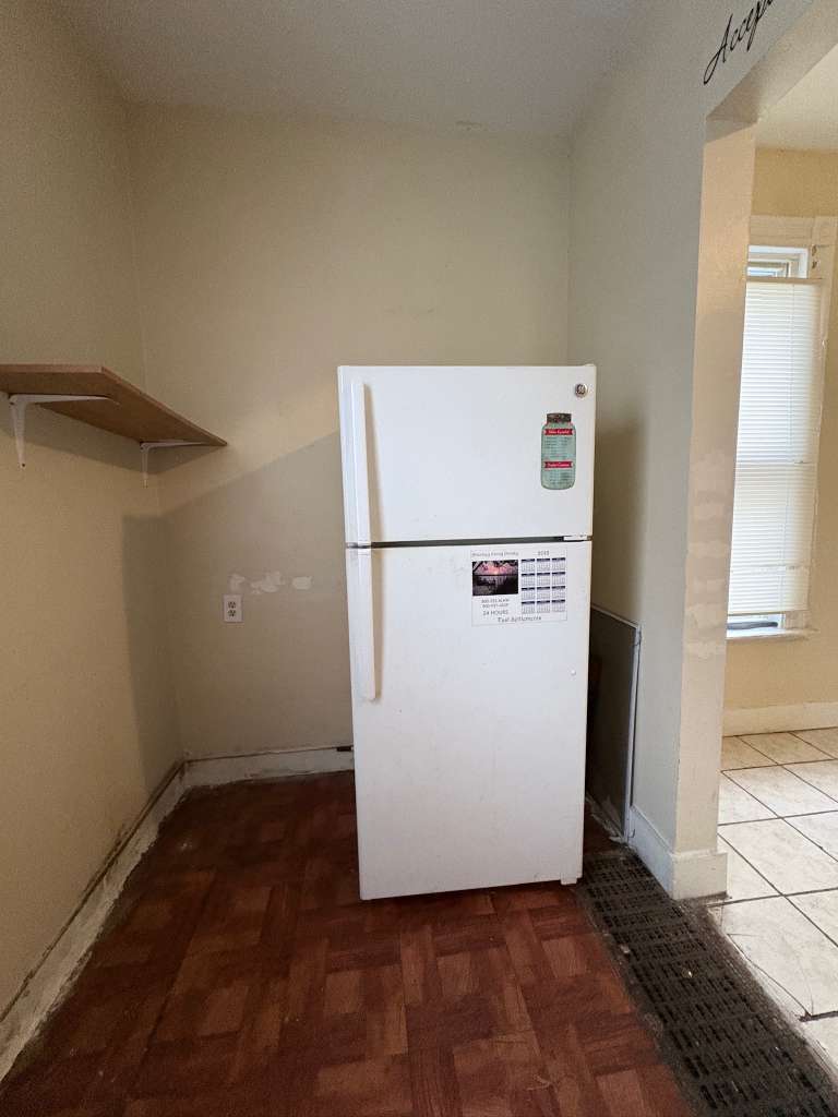 Building Photo - 331 Edgewood Ave