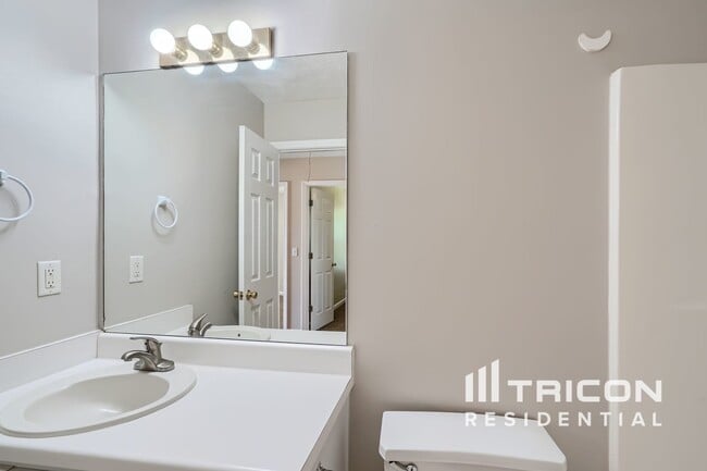 Building Photo - 509 Towler Shoals View