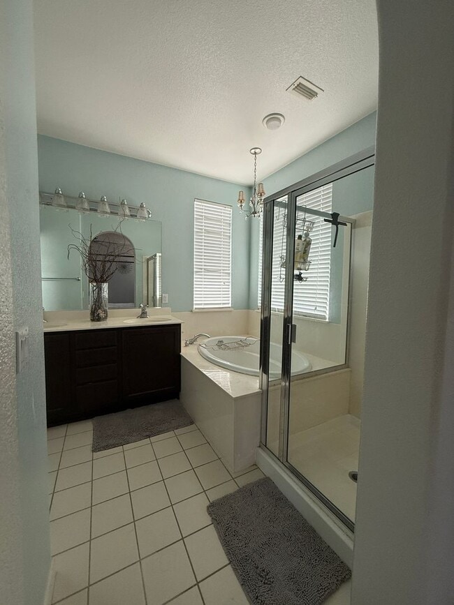 Building Photo - Beautiful 3bd/2ba Natomas Home with 2 Car Garage!