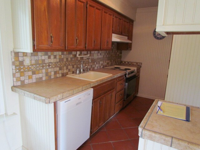 Building Photo - 6241 Riverside Blvd