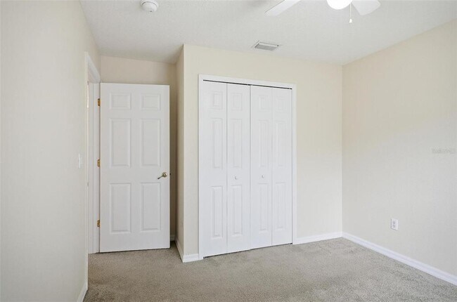 Building Photo - 165 Plainview Dr