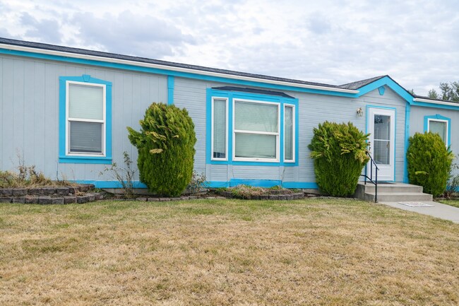 Building Photo - 2806 Sharon Dr