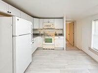 Building Photo - 354 Nicolet Blvd