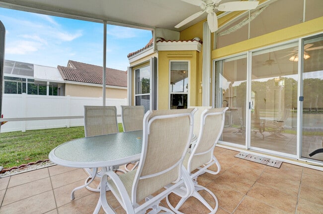 Building Photo - 6404 C Durham Dr