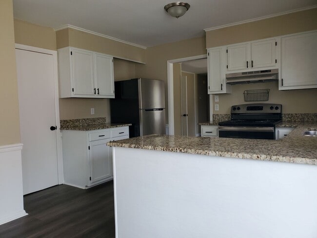 Building Photo - 1960 Windlock Dr