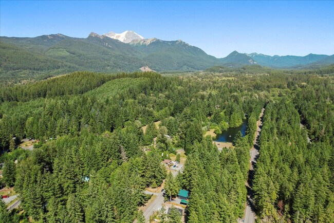 Building Photo - 125 Mountain View Dr