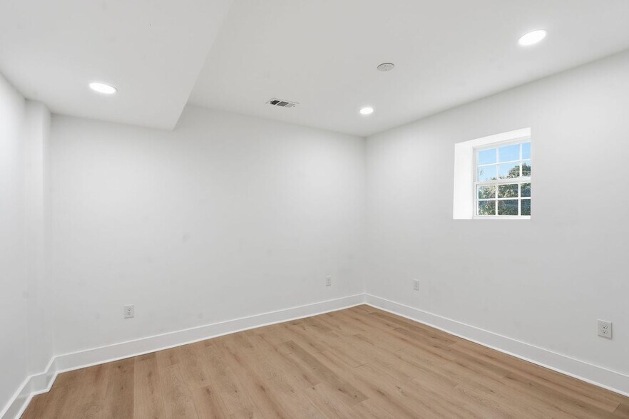 Building Photo - 167 Rockmart Dr SW