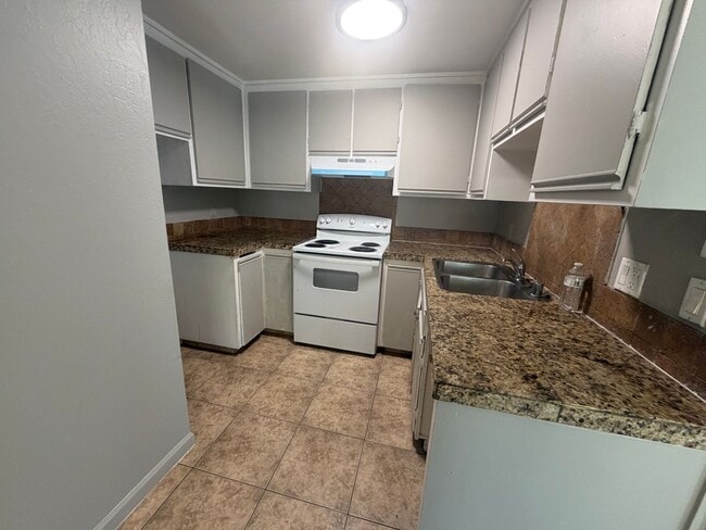 Building Photo - 124 Del Norte Ct