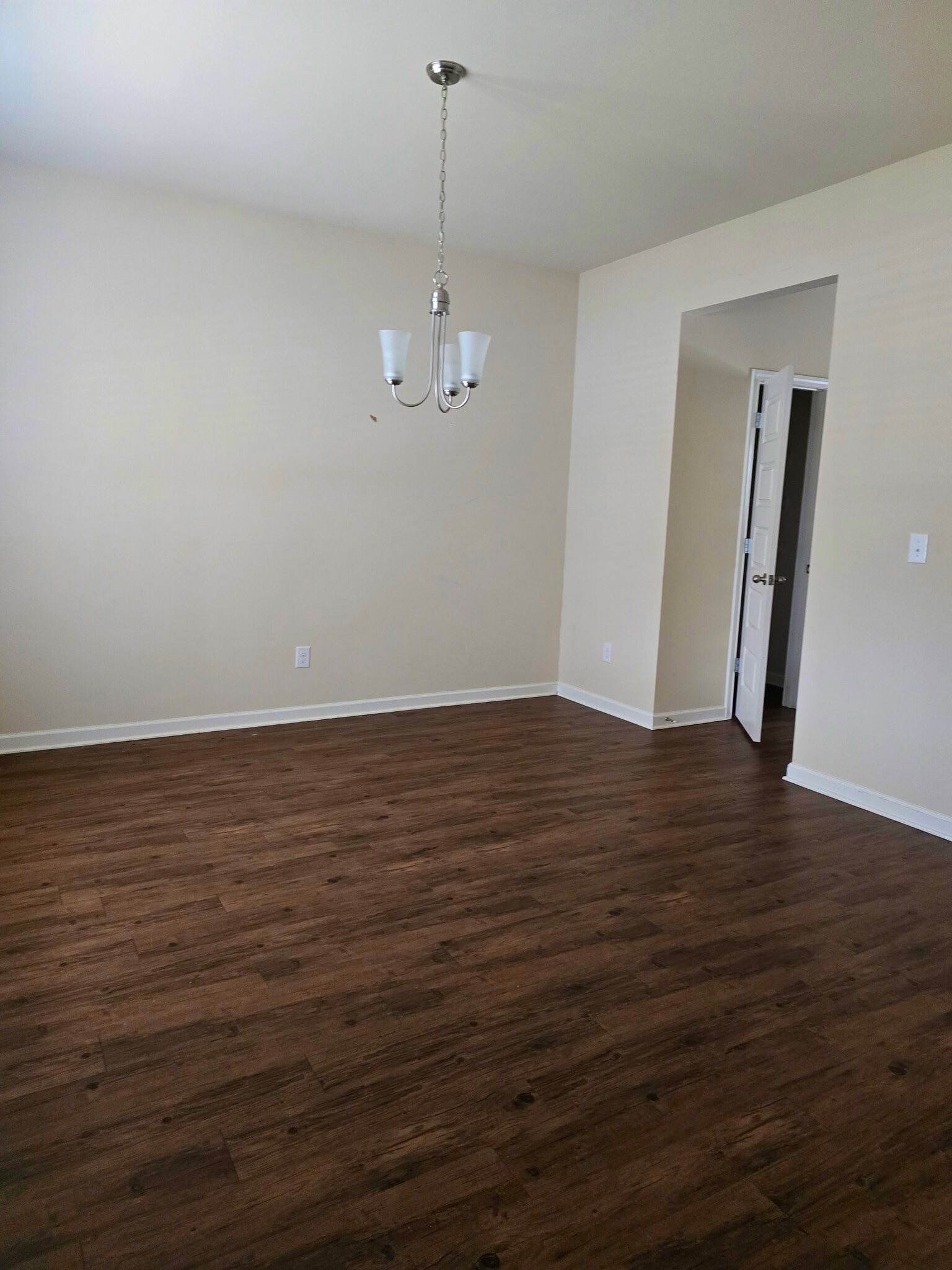 Building Photo - 245 Silver Willow Walk