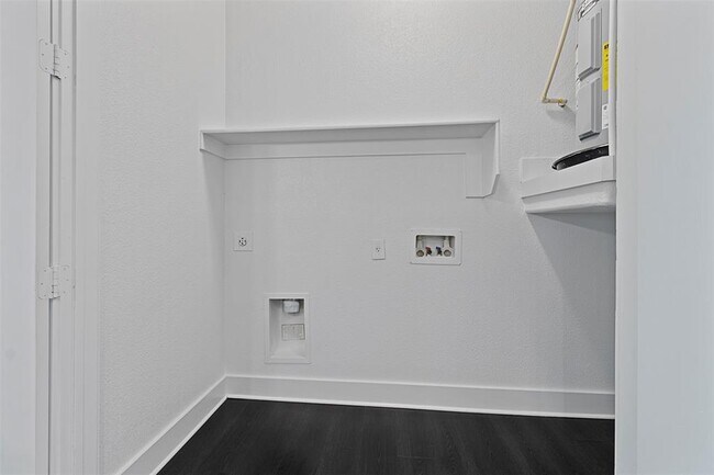 Building Photo - 3300 Towers Blvd