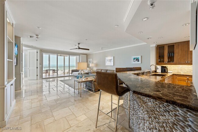 Building Photo - 265 Barefoot Beach Blvd