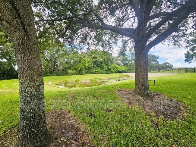 Building Photo - 2035 River Turia Cir
