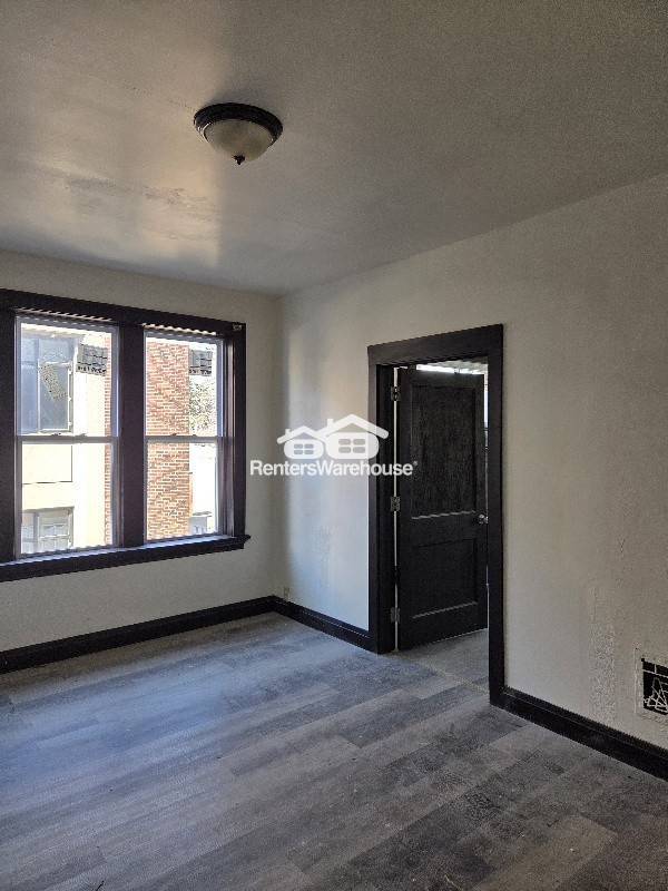 Building Photo - 5068 W. Florissant Ave 2nd Floor