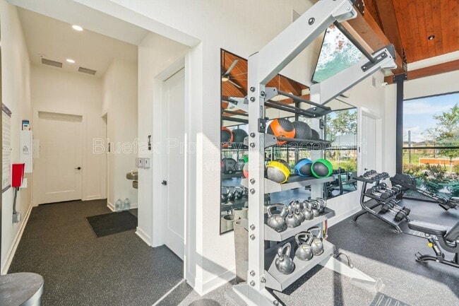 Building Photo - 13802 Oolite Run