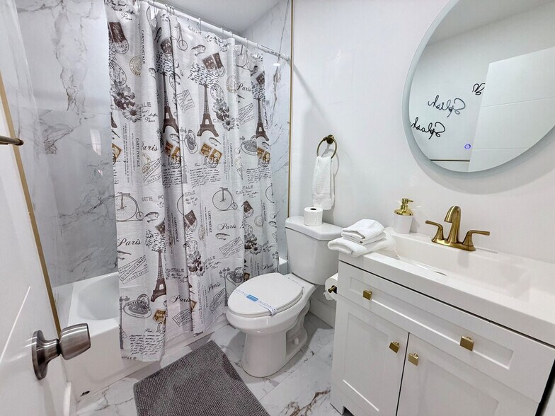 Building Photo - 20423 NW 29th Pl