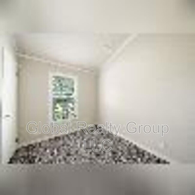 Building Photo - 470 Private 1523