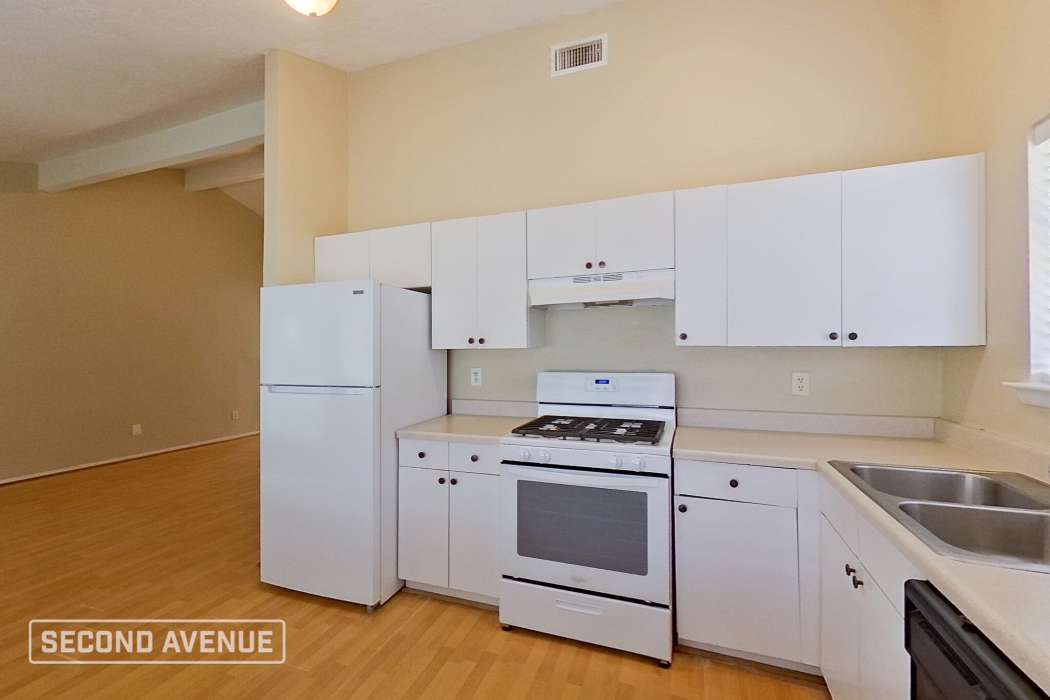 Building Photo - 10803 Thorncliff Dr