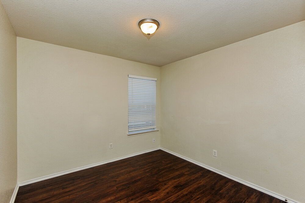 Building Photo - 3416 St Vincent Rd