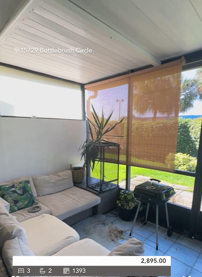 Building Photo - 15729 Bottlebrush Cir