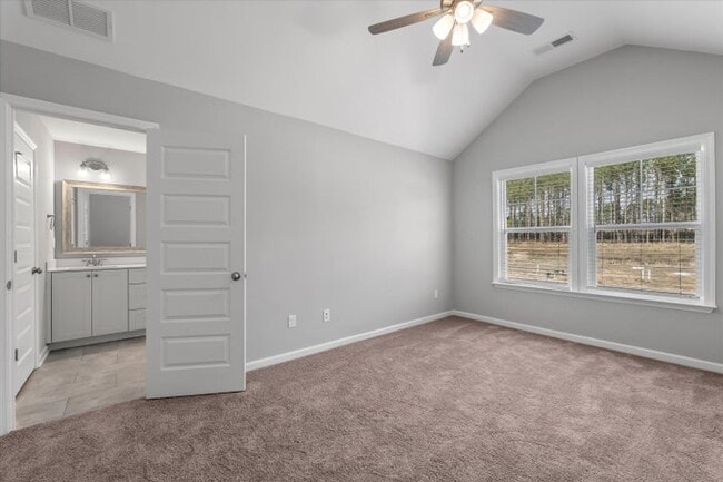 Building Photo - Ashley Smith