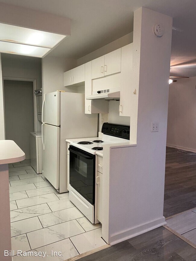 Building Photo - 2 br, 2.5 bath House - 565 H MANANAI PLACE