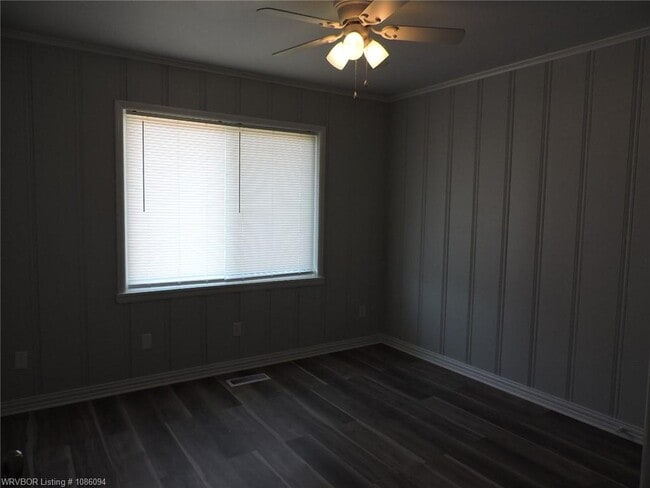 Building Photo - 4801 S 28th St