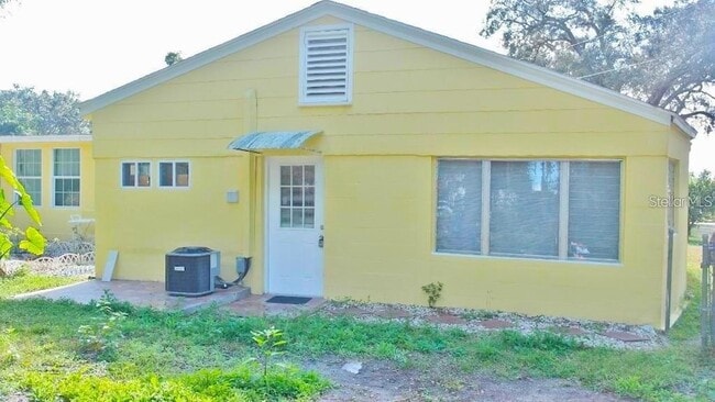 Building Photo - 141 Sunnytown Rd