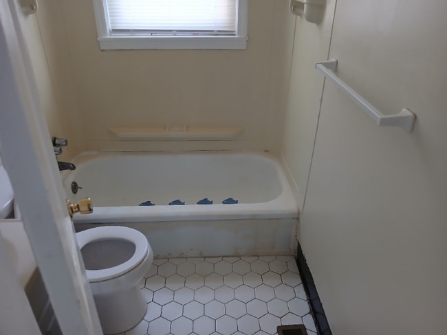 Building Photo - 109 Downing St