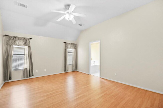 Building Photo - 3642 Slocom Dr