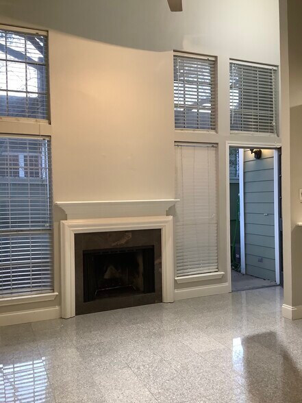 Living downstairs - 6220 Bentwood Trl