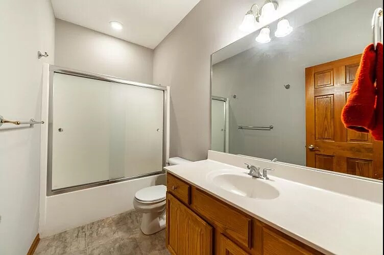 Building Photo - 4405 Fall River Dr