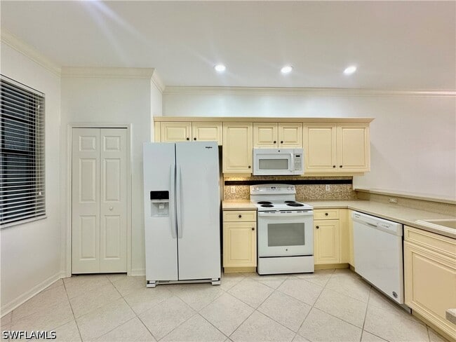 Building Photo - 15031 Summit Pl Cir
