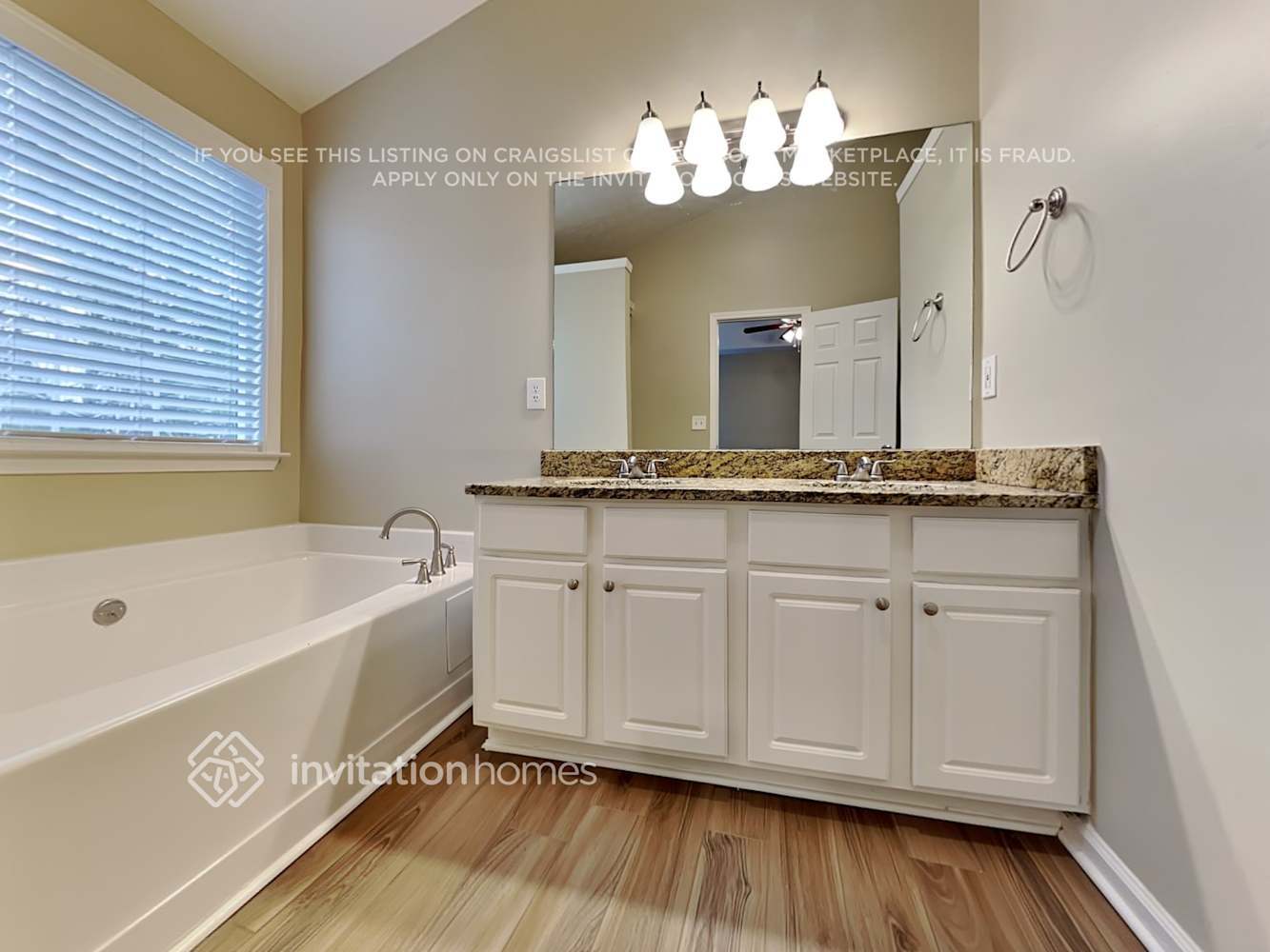 Building Photo - 4950 Promenade Dr SW