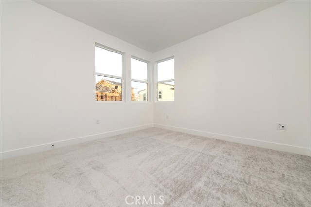 Building Photo - 548 Mulligan