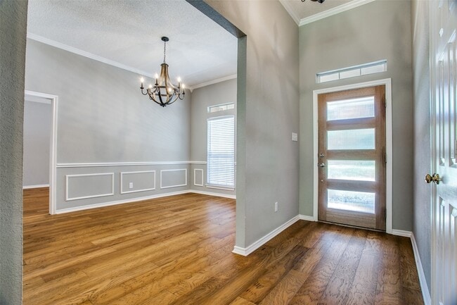 Building Photo - 7120 Axis Ct