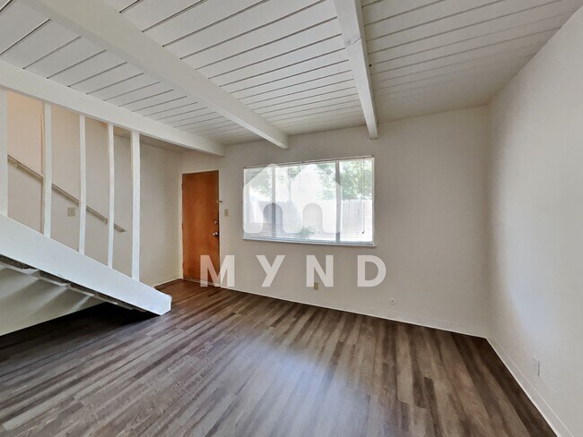 Primary Photo - 2418 T St Apt 5