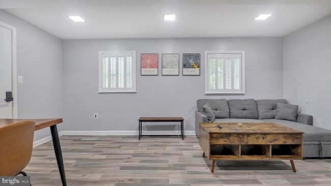 Building Photo - 1604 Woodhill Ct