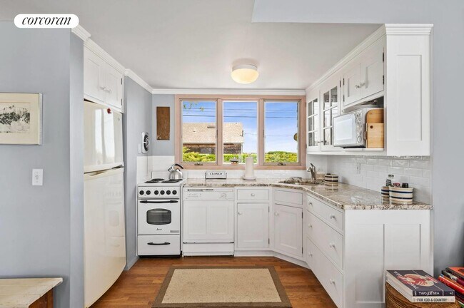 Building Photo - 248 Towd Point Rd